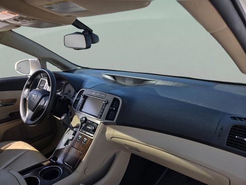 Used 2013 Toyota Venza Limited w/ Tow Prep Pkg FWD image 11