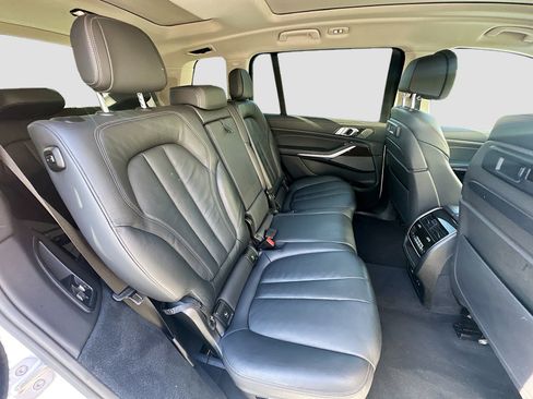 Used 2020 BMW X7 xDrive40i w/ Premium Package image 31