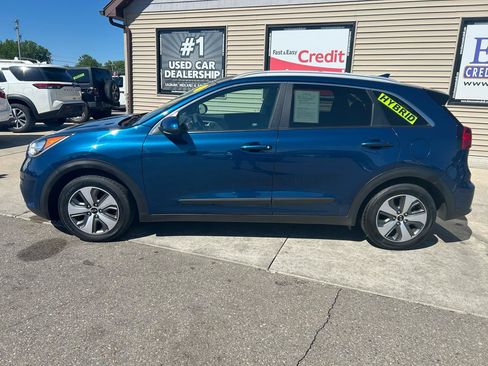 Used 2019 Kia Niro LX FWD image 8