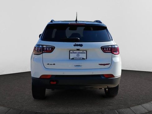 Used 2025 Jeep Compass Trailhawk AWD/4WD image 6