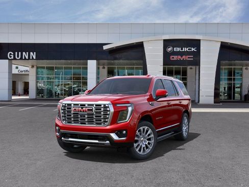 New 2025 GMC Yukon Denali w/ Sun & Power Step Package image 8