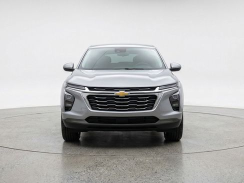 Used 2025 Chevrolet Equinox LT FWD image 2
