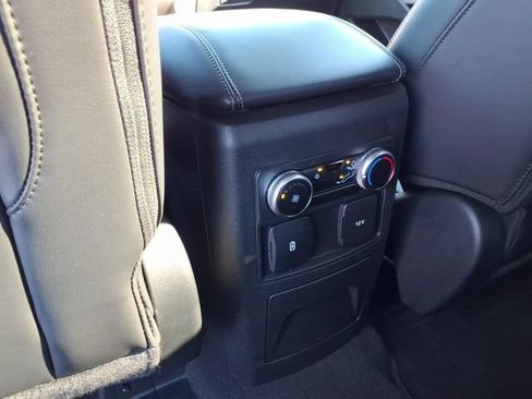 Used 2024 Ford Explorer XLT w/ Equipment Group 202A AWD/4WD image 13