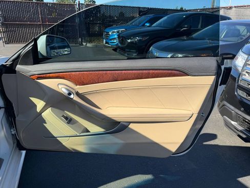 Used 2011 Cadillac CTS Premium RWD image 15