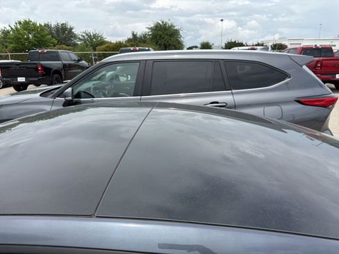 Used 2023 Tesla Model 3 Standard Range RWD image 9