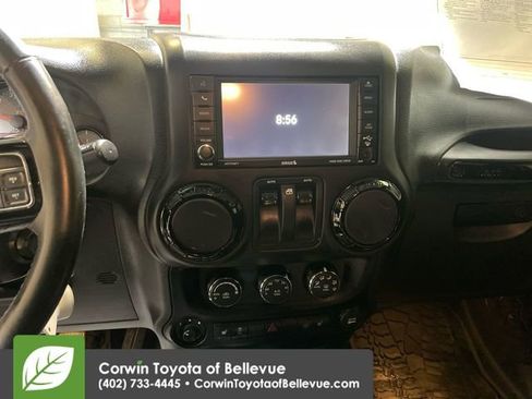 Used 2016 Jeep Wrangler Sahara image 11