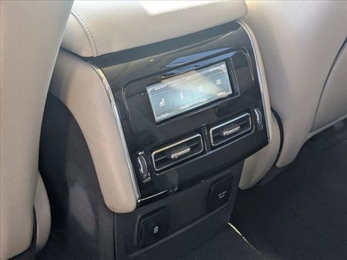 Used 2020 Lincoln Aviator Reserve w/ Equipment Group 201A image 19