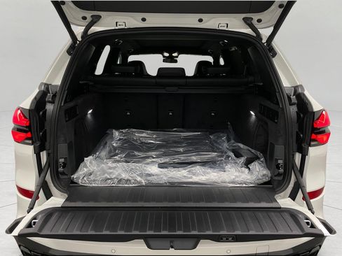 New 2026 BMW X5 M60i AWD/4WD image 8