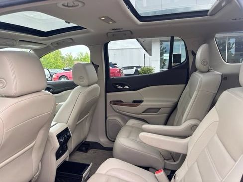 Used 2019 GMC Acadia Denali w/ Technology Package AWD/4WD image 10