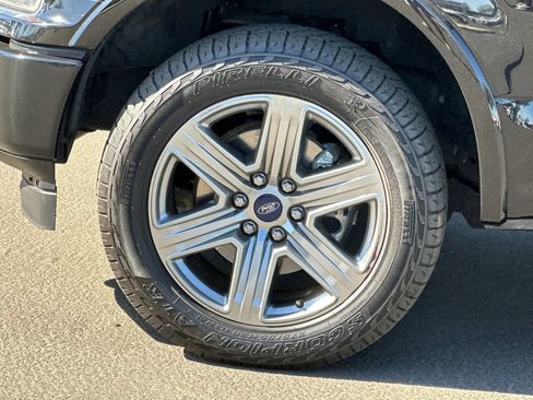 Used 2018 Ford F150 Lariat AWD/4WD image 24