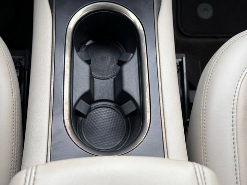 Used 2019 Lincoln MKC Select w/ Select Plus Package image 31