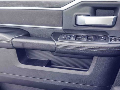 Used 2024 RAM 3500 Big Horn image 10