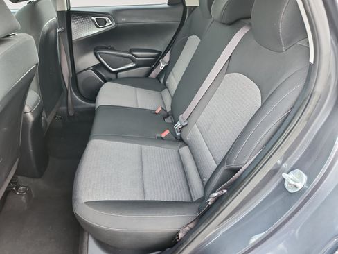 Used 2021 Kia Soul S FWD image 13