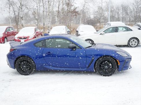 Certified 2024 Toyota GR86 Premium image 4