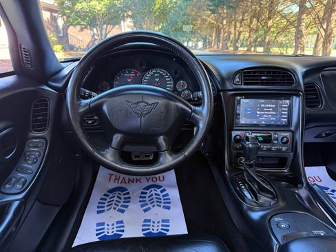 Used 2004 Chevrolet Corvette Convertible w/ Preferred Equipment Group image 54