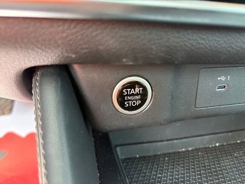 Used 2023 Nissan Rogue SL w/ SL Premium Package image 29