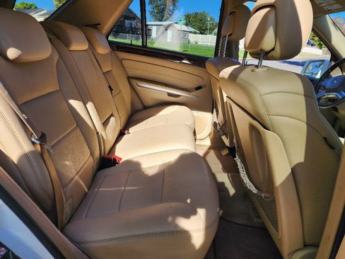 Used 2011 Mercedes-Benz ML 350 4MATIC image 16