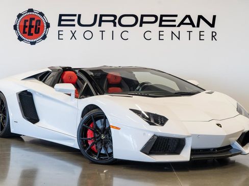 Used 2015 Lamborghini Aventador LP 700-4 image 1