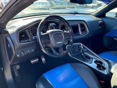 Used 2020 Dodge Challenger R/T w/ Blacktop Package image 17