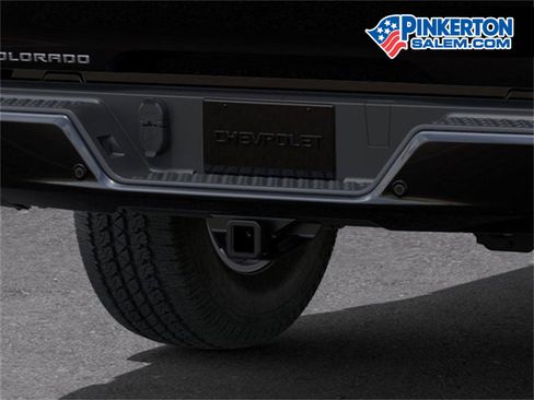 New 2024 Chevrolet Colorado LT w/ LT Convenience Package II image 14