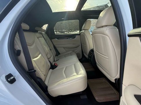 Used 2017 Cadillac XT5 Luxury image 31