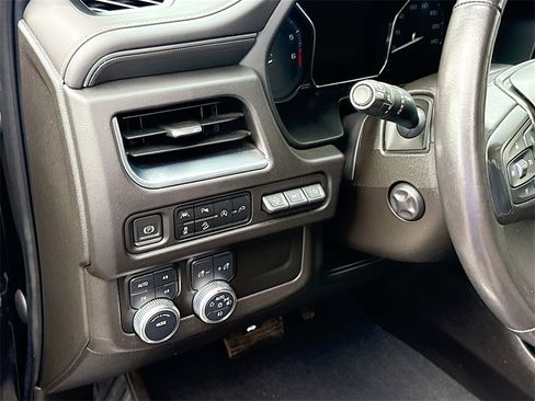 Used 2021 GMC Yukon AT4 w/ Technology Package image 11