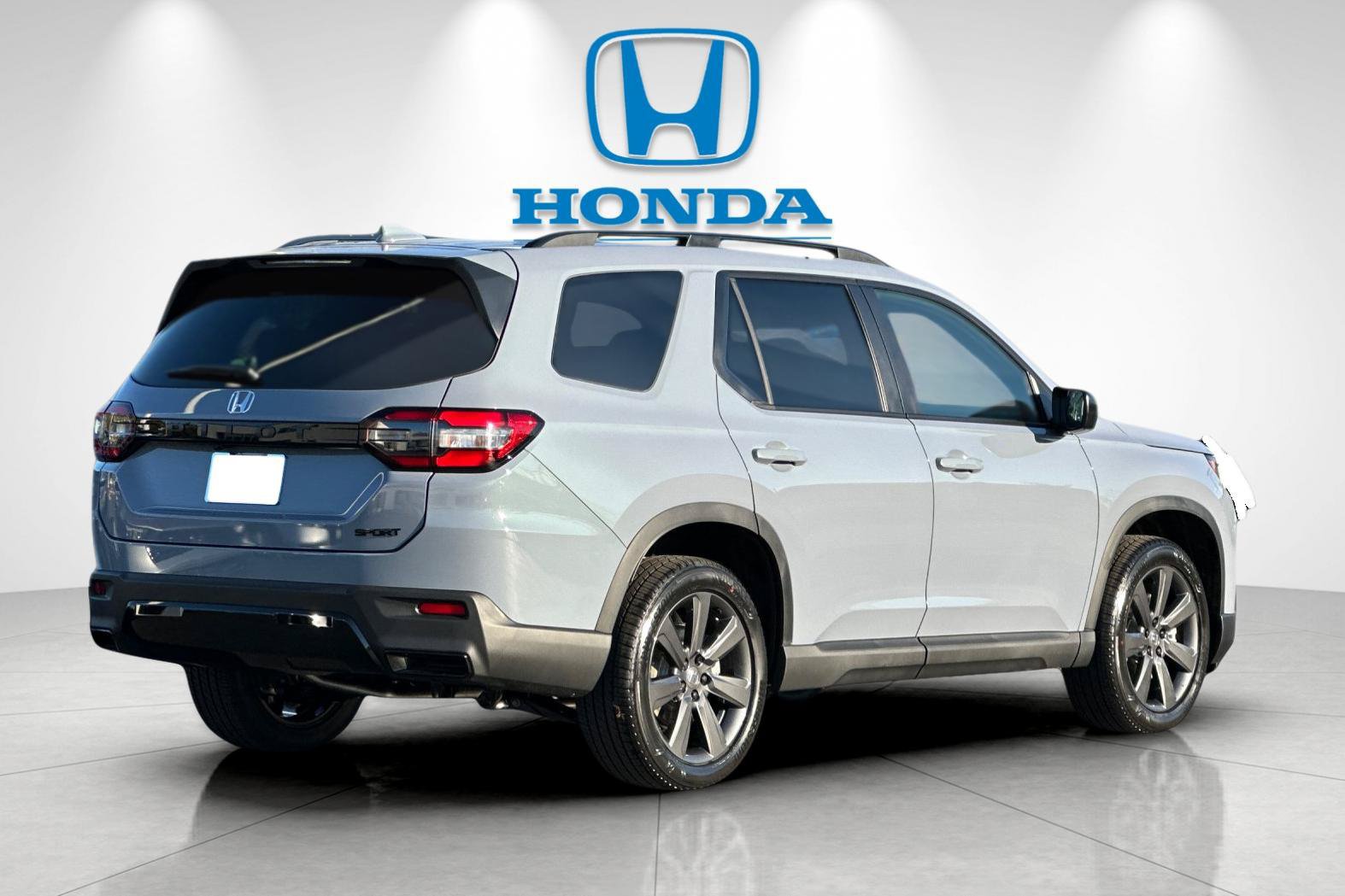New 2026 Honda Pilot Sport image 6