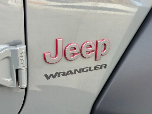 Certified 2018 Jeep Wrangler Rubicon image 21