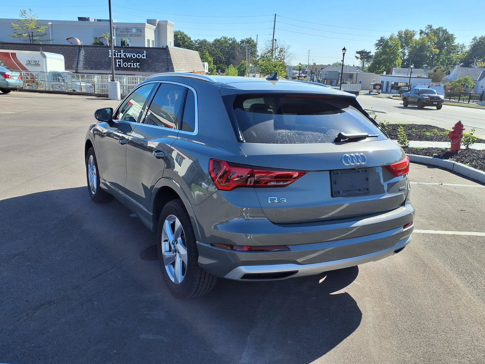Used 2019 Audi Q3 2.0T Premium AWD/4WD image 28