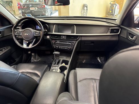 Used 2020 Kia Optima SE image 22