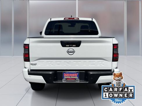 Used 2025 Nissan Frontier SV RWD image 5