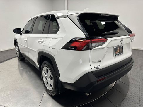 Used 2023 Toyota RAV4 LE AWD/4WD image 9