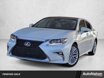Used 2018 Lexus ES 350 w/ Ultra Luxury Package