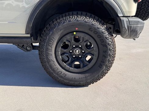 New 2026 Ford Bronco Badlands image 14