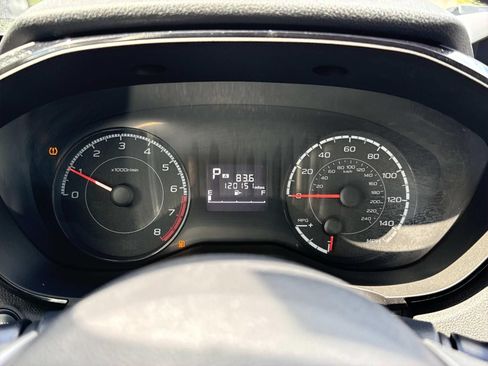 Used 2019 Subaru Crosstrek 2.0i AWD/4WD image 18
