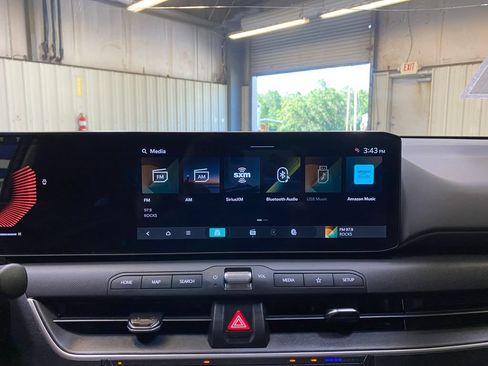 Used 2025 Kia K4 FWD image 38