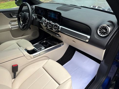 Used 2021 Mercedes-Benz GLB 250 image 11