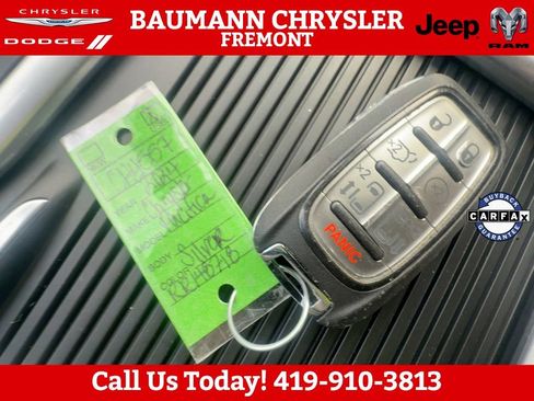 Used 2024 Chrysler Pacifica Touring-L image 26