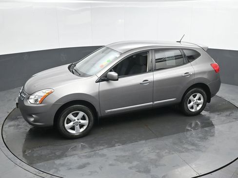Used 2013 Nissan Rogue S w/ Special Edition Pkg image 35