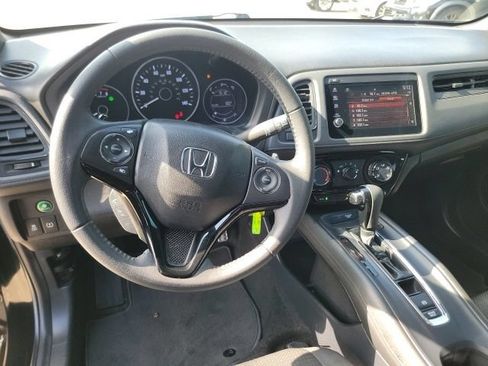 Certified 2021 Honda HR-V Sport image 13