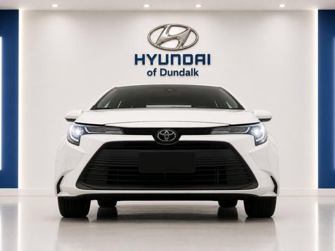 Used 2025 Toyota Corolla LE FWD image 5