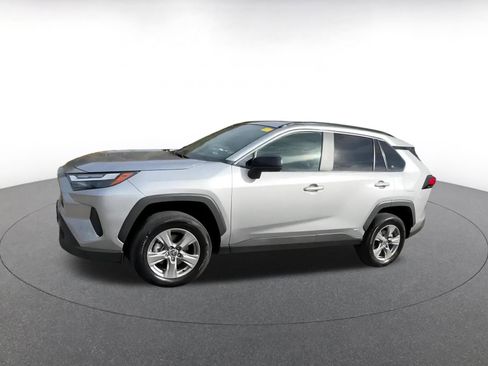 Used 2025 Toyota RAV4 LE image 8