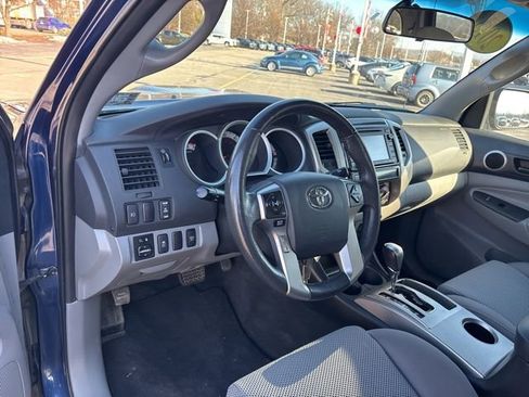Used 2015 Toyota Tacoma 4x4 Double Cab image 35