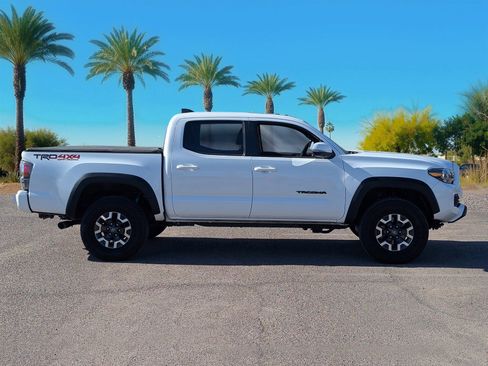 Used 2023 Toyota Tacoma TRD Off-Road image 6