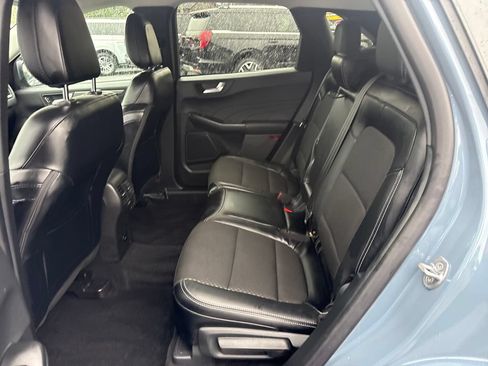 Used 2025 Ford Escape SE FWD image 13