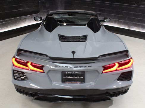 Used 2024 Chevrolet Corvette Stingray Premium Conv w/ Z51 Performance Package RWD image 24