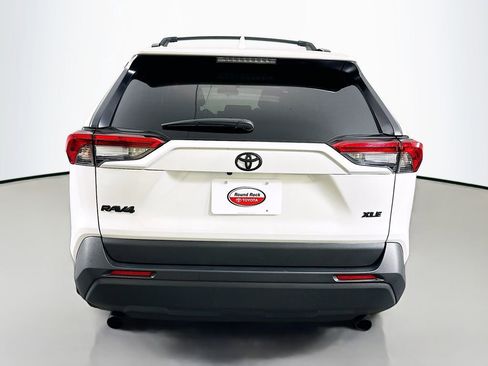 Used 2025 Toyota RAV4 XLE Premium FWD image 6