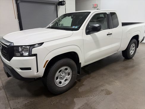 Used 2024 Nissan Frontier S w/ S Utility Package AWD/4WD image 6