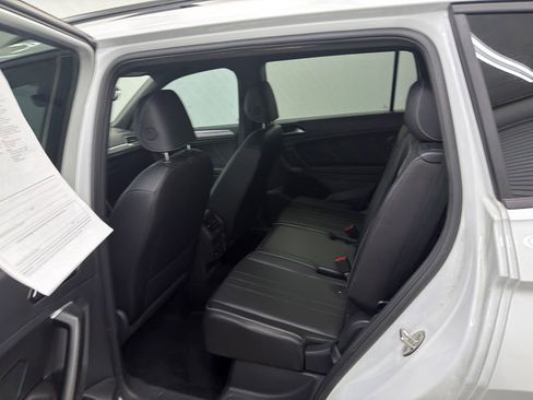 Used 2024 Volkswagen Tiguan SE R-Line FWD image 23