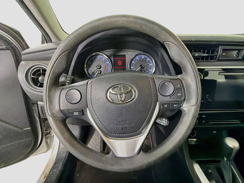Used 2017 Toyota Corolla LE w/ Carpet Mat Package (TMS) FWD image 15
